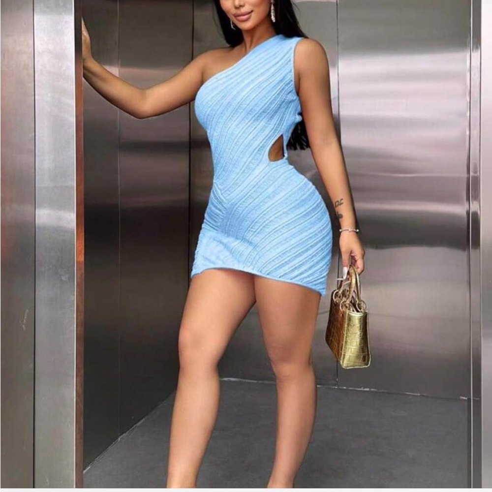 Elegant Blue One-Shoulder Dress